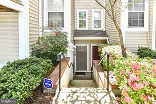2954 Yarling Ct, Falls Church, VA 22042 - Photo 2