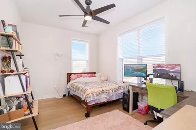 14301 Beckett Glen Circle, Chantilly, VA 20151 - Photo 4