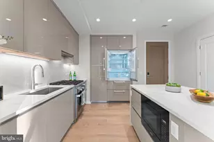 7887 Jones Branch Dr, McLean, VA 22102 - Photo 14