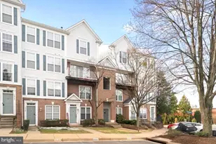12789 Fair Crest Ct, Fairfax, VA 22033 - Photo 1