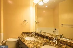 5916 Founders Hill Dr, Alexandria, VA 22310 - Photo 6