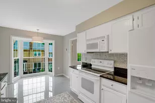 6402 Seven Oaks Ct, Falls Church, VA 22042 - Photo 16