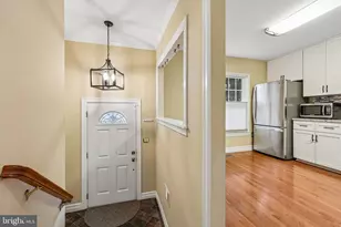 7876 Newport Glen Pass, Annandale, VA 22003 - Photo 2