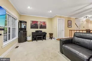 7876 Newport Glen Pass, Annandale, VA 22003 - Photo 6