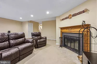 7876 Newport Glen Pass, Annandale, VA 22003 - Photo 22