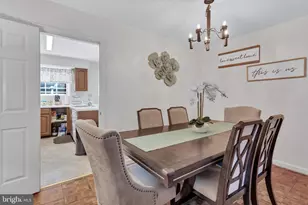 9009 Sweet Birch Ct, Springfield, VA 22152 - Photo 8