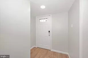 14553 Golden Oak Rd, Centreville, VA 20121 - Photo 2