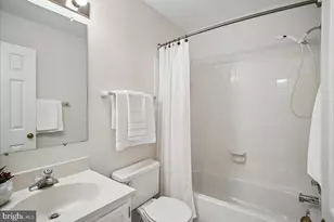 8258 Cedar Landing Ct, Alexandria, VA 22306 - Photo 20