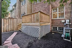 8258 Cedar Landing Ct, Alexandria, VA 22306 - Photo 28