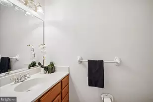8258 Cedar Landing Ct, Alexandria, VA 22306 - Photo 12