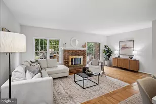 8258 Cedar Landing Ct, Alexandria, VA 22306 - Photo 10