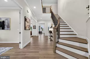 606 Meadow Ln SW, Vienna, VA 22180 - Photo 4