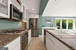 6208 Beachway Dr, Falls Church, VA 22041 - Photo 20