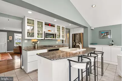 6208 Beachway Drive, Falls Church, VA 22041 - Photo 6