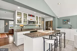 6208 Beachway Dr, Falls Church, VA 22041 - Photo 6