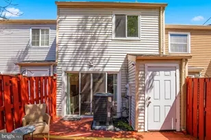 8621 Kenosha Ct, Lorton, VA 22079 - Photo 24