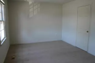 8029 Edinburgh Dr, Springfield, VA 22153 - Photo 18
