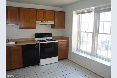 8029 Edinburgh Drive, Springfield, VA 22153 - Photo 2