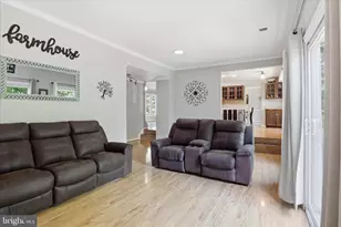 7599 Woodstown Dr, Springfield, VA 22153 - Photo 14