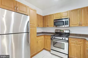 12905 Centre Park Cir, Herndon, VA 20171 - Photo 6