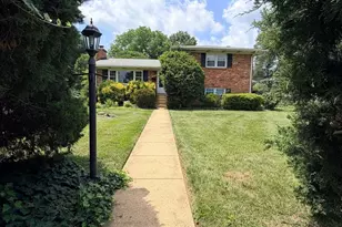 7100 Tyndale St, McLean, VA 22101 - Photo 2
