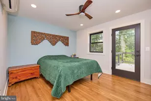 915 Desale St SW, Vienna, VA 22180 - Photo 24