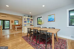 915 Desale St SW, Vienna, VA 22180 - Photo 18