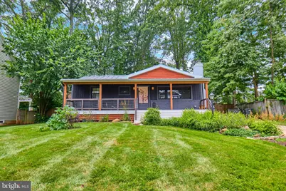 915 Desale Street SW, Vienna, VA 22180 - Photo 2