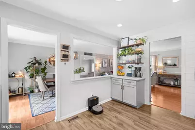 1315 Bayshire Lane, Herndon, VA 20170 - Photo 22