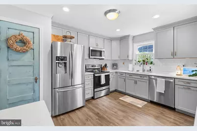 1315 Bayshire Lane, Herndon, VA 20170 - Photo 16