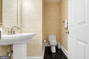 3943 Highland Oaks Dr, Fairfax, VA 22033 - Photo 36