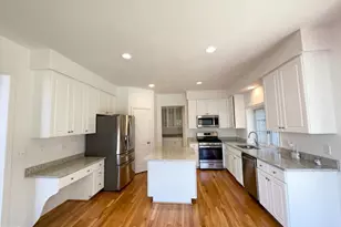 8396 Westpointe Dr, Fairfax Station, VA 22039 - Photo 2
