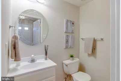 8035 Tyson Oaks Circle, Vienna, VA 22182 - Photo 14