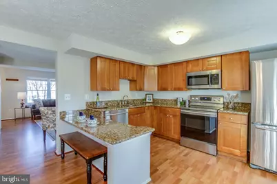 8035 Tyson Oaks Circle, Vienna, VA 22182 - Photo 6