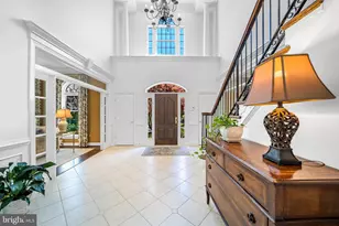 1090 Mill Field Ct, Great Falls, VA 22066 - Photo 8