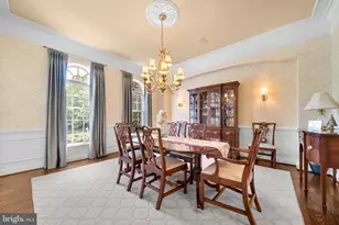 1090 Mill Field Ct, Great Falls, VA 22066 - Photo 14