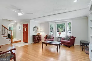 5300 Kings Park Dr, Springfield, VA 22151 - Photo 6