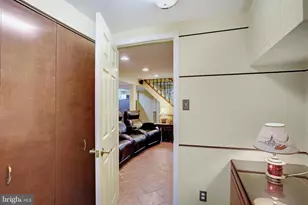 5300 Kings Park Dr, Springfield, VA 22151 - Photo 48