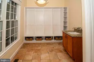 11379 Seneca Knoll Dr, Great Falls, VA 22066 - Photo 30