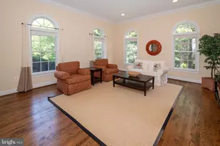 11379 Seneca Knoll Dr, Great Falls, VA 22066 - Photo 14