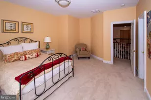 11379 Seneca Knoll Dr, Great Falls, VA 22066 - Photo 38