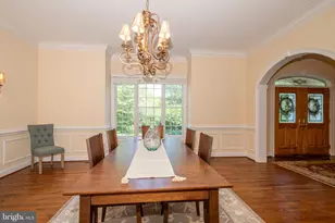 11379 Seneca Knoll Dr, Great Falls, VA 22066 - Photo 16