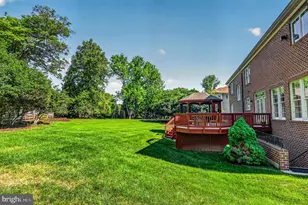 2954 Bonds Ridge Ct, Oakton, VA 22124 - Photo 18