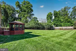 2954 Bonds Ridge Ct, Oakton, VA 22124 - Photo 10