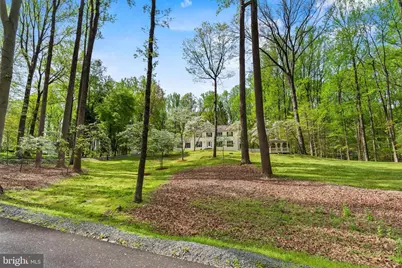9201 Potomac Woods Lane, Great Falls, VA 22066 - Photo 8