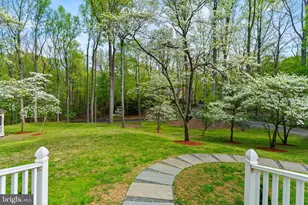 9201 Potomac Woods Ln, Great Falls, VA 22066 - Photo 48