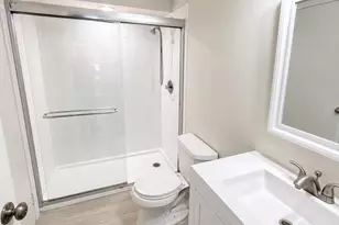 14350 Gringsby Ct, Centreville, VA 20120 - Photo 10