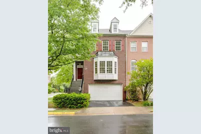 8908 Royal Hannah Lane, Fairfax, VA 22031 - Photo 2