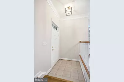 8908 Royal Hannah Lane, Fairfax, VA 22031 - Photo 12