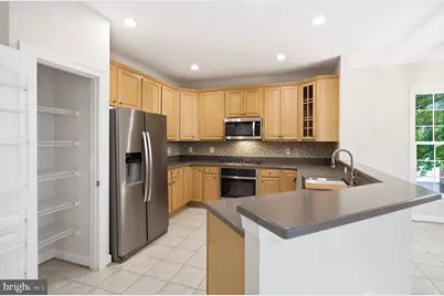 8908 Royal Hannah Lane, Fairfax, VA 22031 - Photo 24